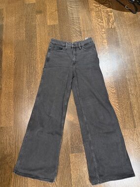 Good American Charcoal Wide-Leg Flare Jeans